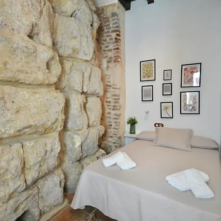 Апартаменти La Muralla Suites I *